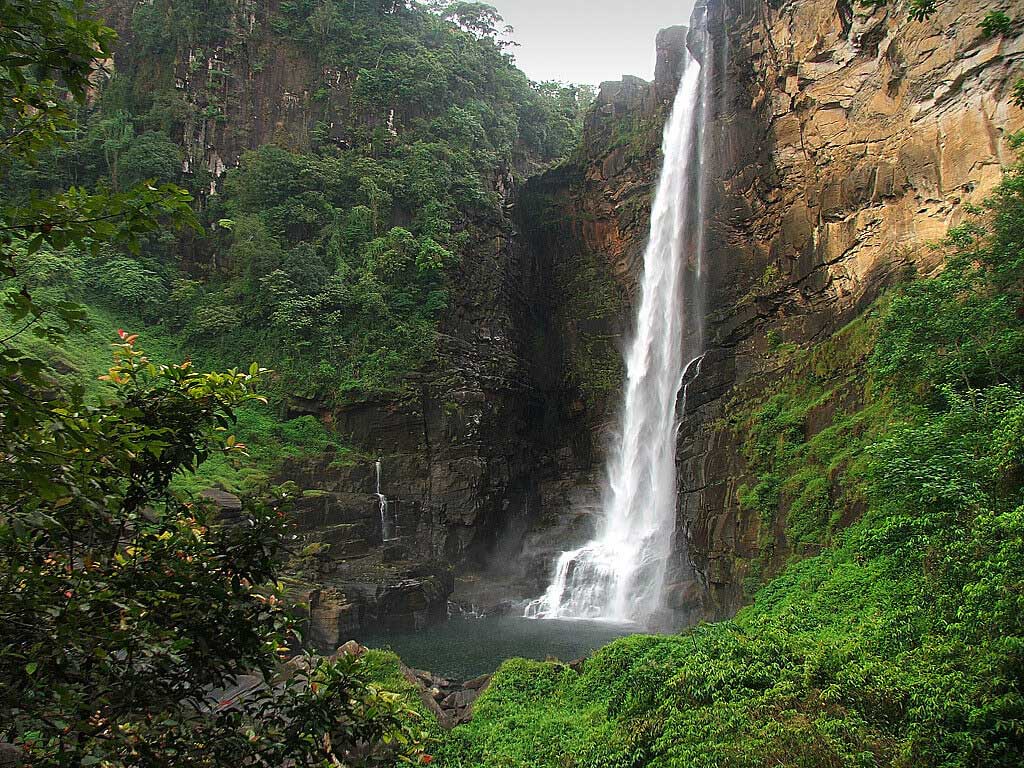 Laxapana Falls-Maskeliya and Norton Bridge